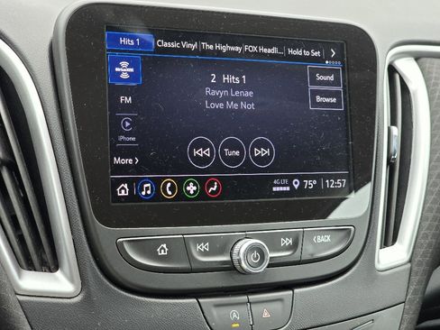 Used 2023 Chevrolet Malibu LT image 4