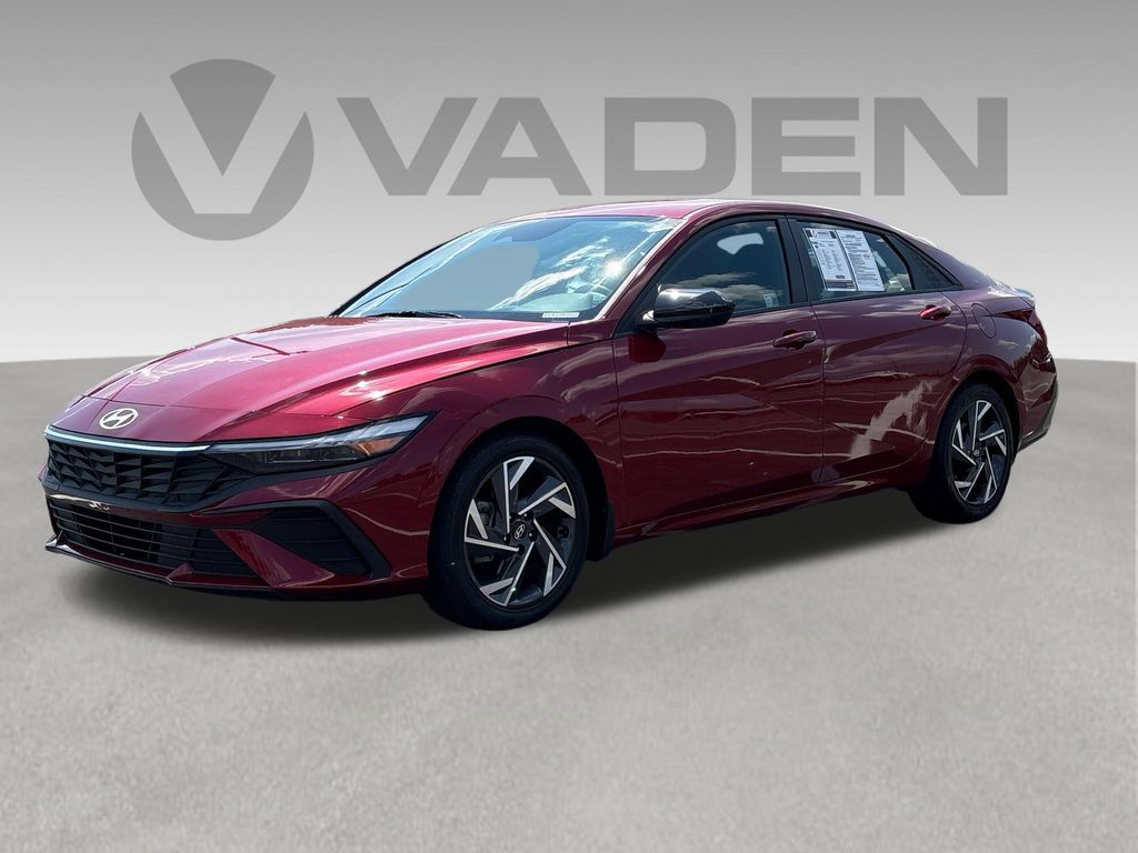 Used 2025 Hyundai Elantra Sport FWD image 1