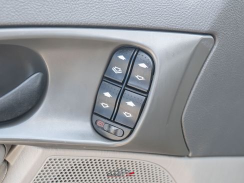 Used 2005 Ford Focus S FWD image 28
