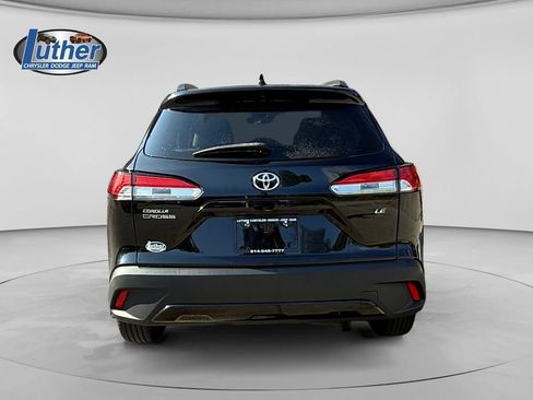 Used 2022 Toyota Corolla Cross LE FWD image 4