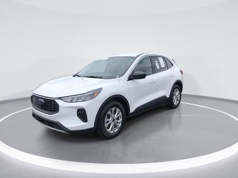 Used 2023 Ford Escape Active image 4