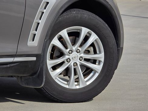 Used 2011 INFINITI FX35 2WD w/ Premium Pkg image 7