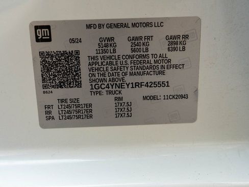 Used 2024 Chevrolet Silverado 2500 LT image 34