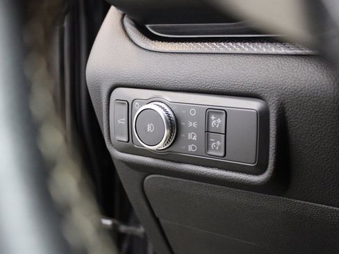 Used 2020 Ford Explorer ST w/ Premium Technology Package image 38