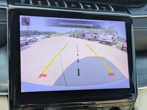 Used 2024 Jeep Grand Cherokee Limited RWD image 14