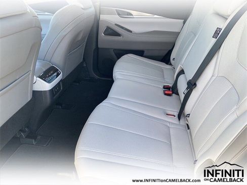 New 2026 INFINITI QX60 Luxe image 17