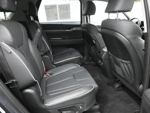 Used 2023 Hyundai Palisade SEL w/ Premium Package AWD/4WD image 10