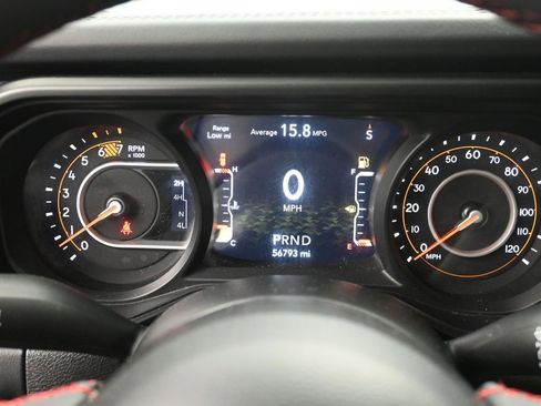 Used 2024 Jeep Wrangler Unlimited Rubicon AWD/4WD image 10