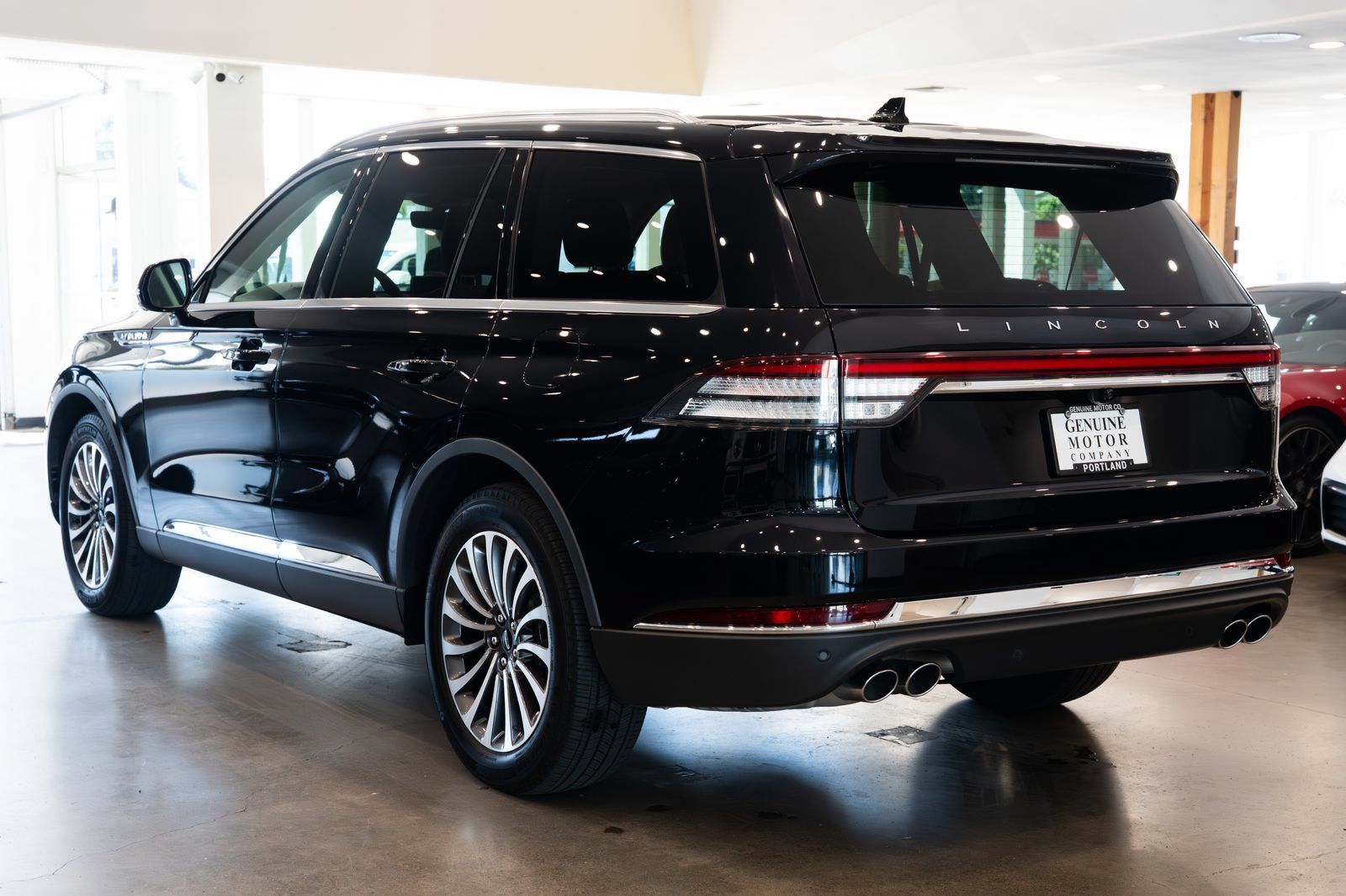 Used 2022 Lincoln Aviator Reserve RWD image 6