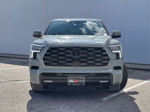 Used 2024 Toyota Sequoia Platinum image 7