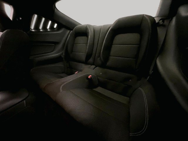 Used 2016 Ford Mustang Coupe RWD image 25