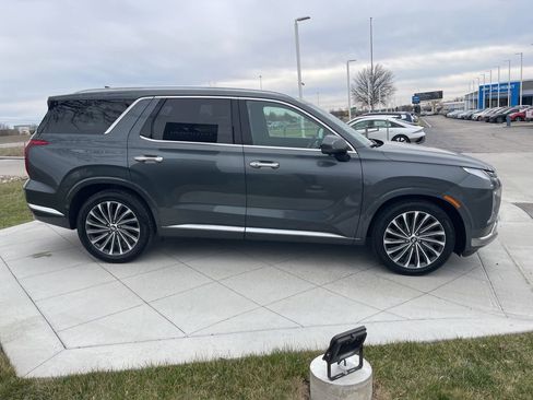 Used 2023 Hyundai Palisade Calligraphy w/ Cargo Package image 6
