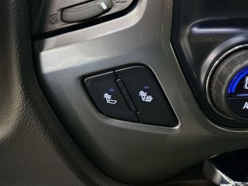 Used 2018 Chevrolet Silverado 1500 LT w/ All Star Edition image 22