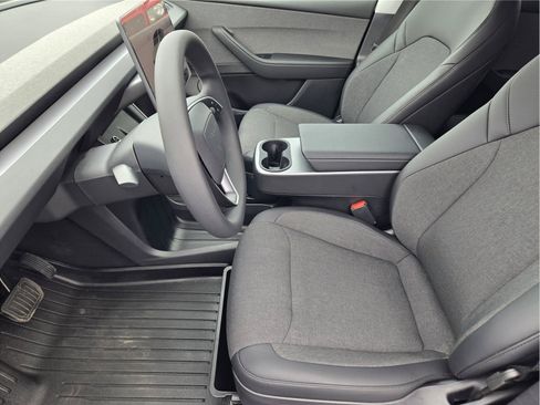 Used 2026 Tesla Model Y 2WD image 12