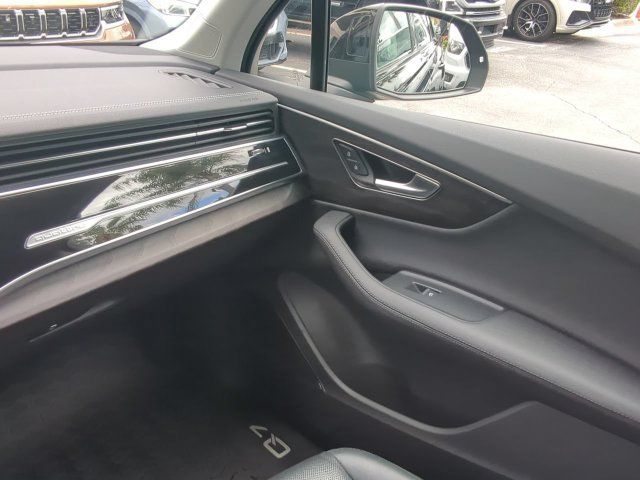 Used 2024 Audi Q7 2.0T Premium Plus w/ Premium Plus Package AWD/4WD image 21