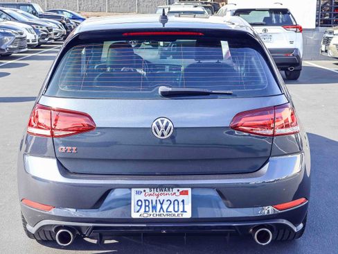 Used 2020 Volkswagen GTI SE image 22