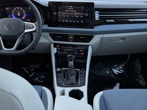 New 2025 Volkswagen Jetta SE image 23