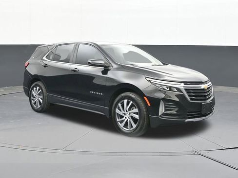 Used 2023 Chevrolet Equinox LT image 1