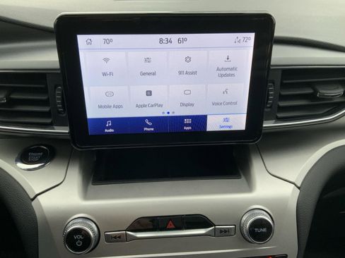 Used 2022 Ford Explorer XLT w/ Equipment Group 202A AWD/4WD image 42