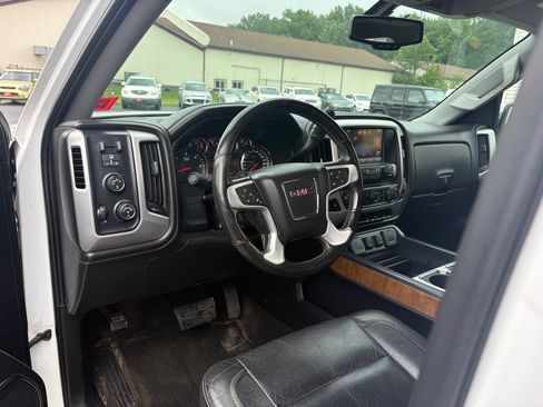 Used 2014 GMC Sierra 1500 SLT w/ SLT Preferred Package AWD/4WD image 14