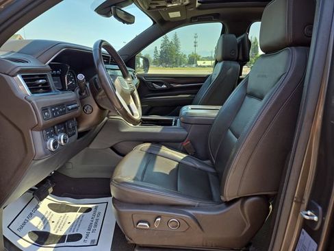 Used 2021 GMC Yukon XL Denali w/ Denali Ultimate Package AWD/4WD image 2