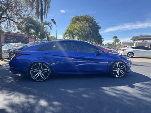 Used 2022 Hyundai Elantra SEL image 10