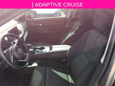 Used 2024 Nissan Rogue SV FWD image 11