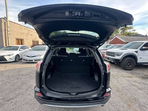 Used 2018 Toyota RAV4 XLE w/ Plus Extra Value Package AWD/4WD image 24
