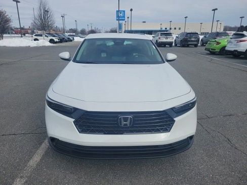 New 2025 Honda Accord LX image 8