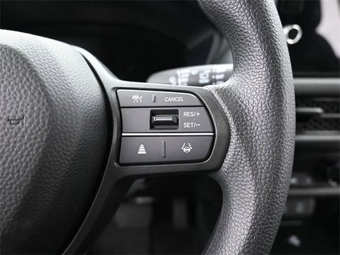 Used 2026 Honda HR-V LX image 17