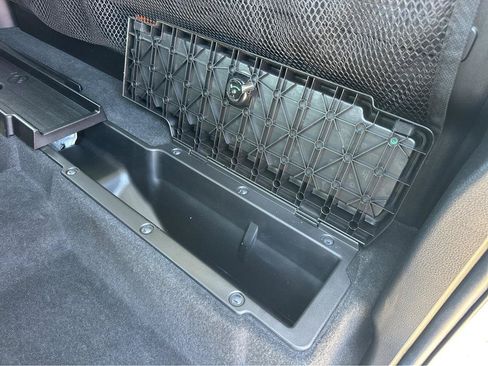 Used 2022 Toyota Tacoma SR RWD image 10
