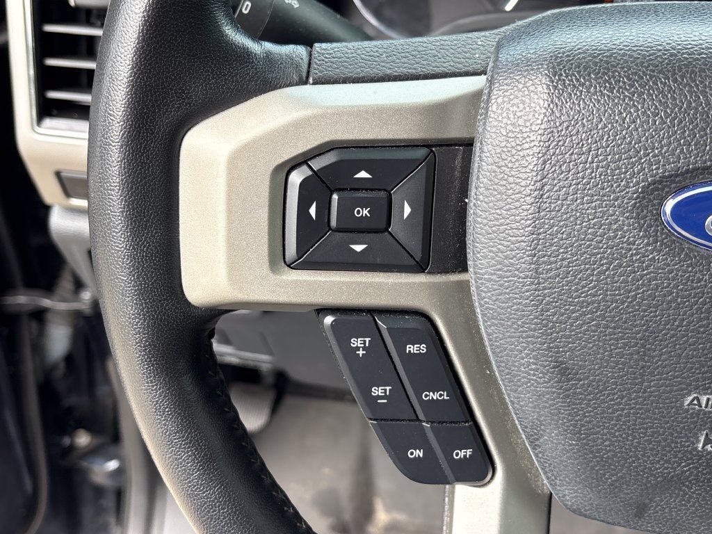 Used 2022 Ford F250 Lariat w/ Lariat Value Package AWD/4WD image 18