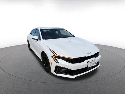 Used 2025 Kia K5 LXS FWD image 3