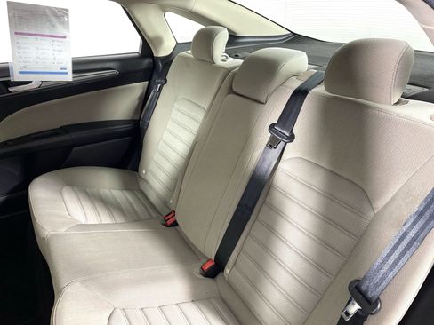 Used 2018 Ford Fusion S image 30