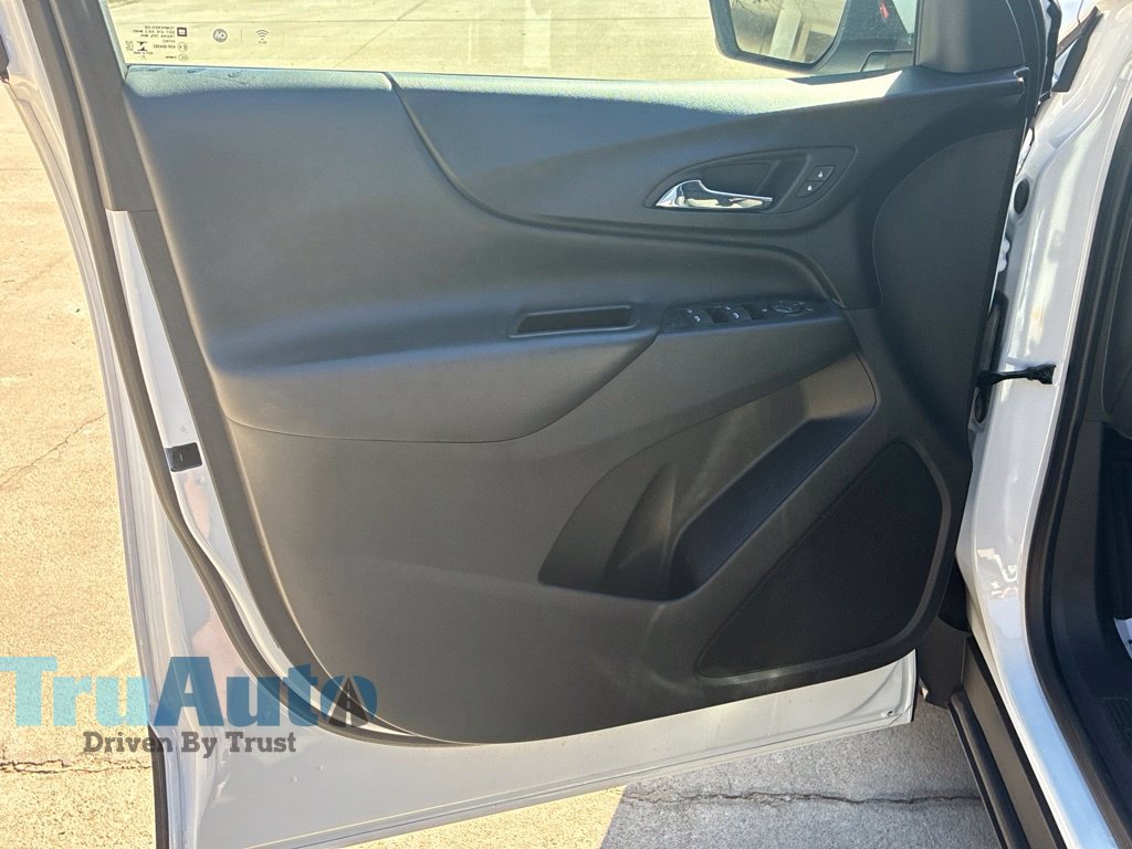 Used 2022 Chevrolet Equinox LT FWD image 10