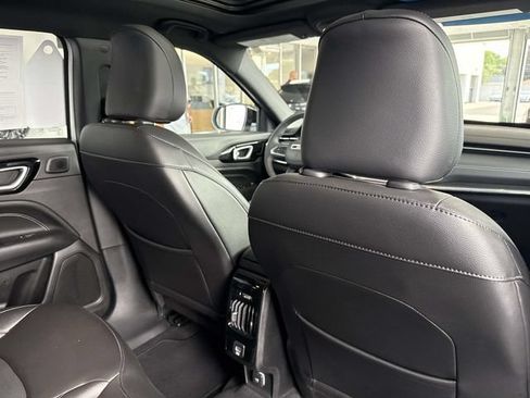 Used 2023 Jeep Compass High Altitude AWD/4WD image 55