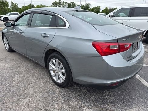 Used 2025 Chevrolet Malibu LT FWD image 4