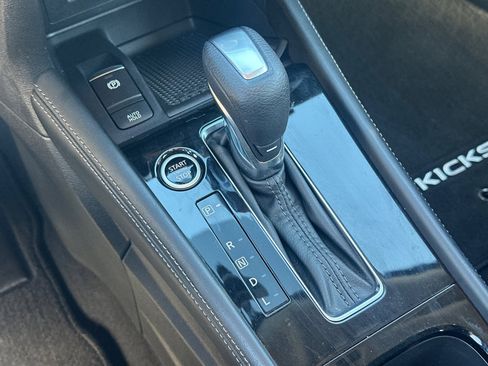 Used 2023 Nissan Kicks SV image 30