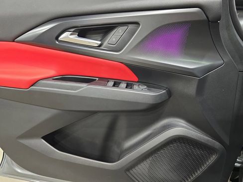 New 2025 Chevrolet Equinox EV RS w/ LPO, Illumination Package image 28