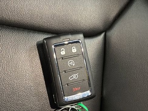 Used 2024 Jeep Grand Cherokee Limited w/ Black Appearance Package image 41