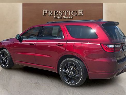 Used 2023 Dodge Durango GT image 6
