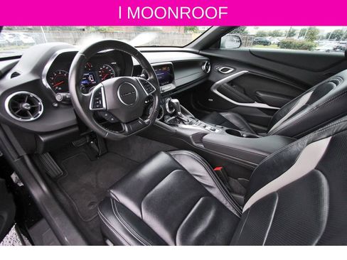 Used 2022 Chevrolet Camaro LT w/ RS Package RWD image 9