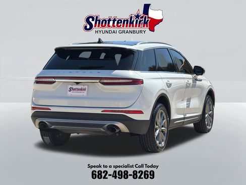 Used 2022 Lincoln Corsair FWD w/ Premium Package image 5
