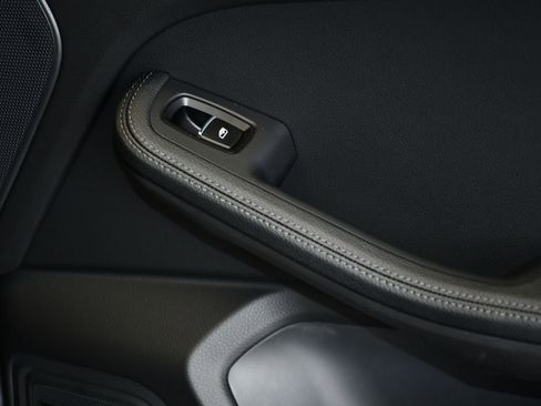 New 2026 Porsche Macan AWD/4WD image 29