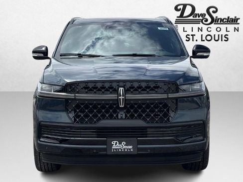 New 2026 Lincoln Navigator Reserve AWD/4WD image 8