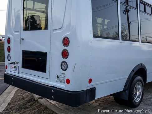 Used 2018 Ford Transit 350 156 DRW w/ Shuttle Bus Prep Package image 8