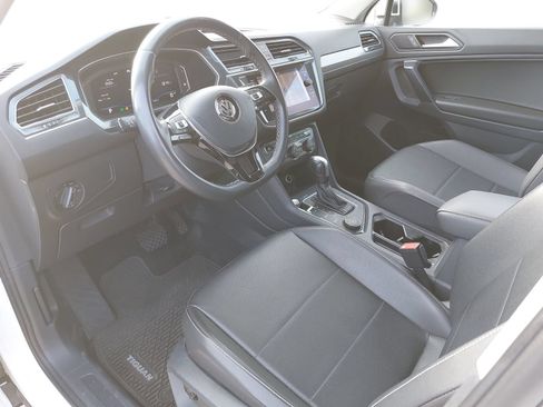 Used 2021 Volkswagen Tiguan SEL AWD/4WD image 9