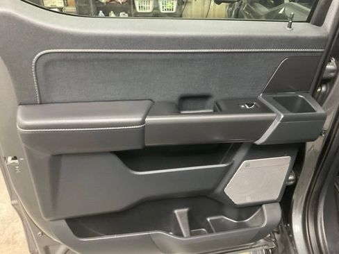 Used 2025 Ford F150 Lariat AWD/4WD image 13