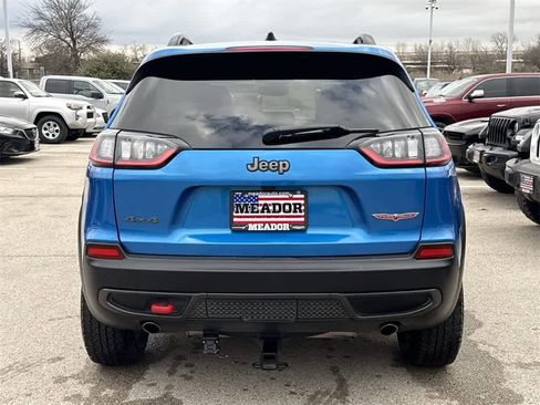 Used 2022 Jeep Cherokee Trailhawk image 5