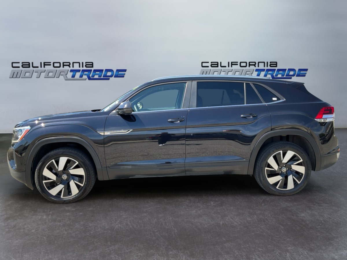 Used 2024 Volkswagen Atlas Cross Sport SE FWD image 8